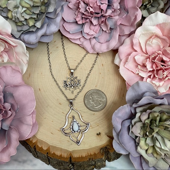 Vintage 3 in 1 Lotus Flower Pendant Necklace - Picture 15 of 16